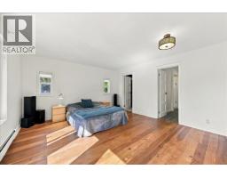 4151 Fircrest Place, North Vancouver, BC V7K3A2 Photo 15