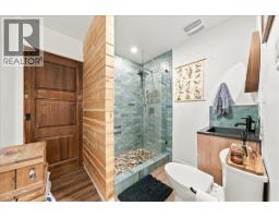 4151 Fircrest Place, North Vancouver, BC V7K3A2 Photo 33