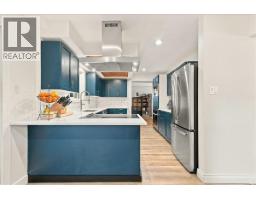 4151 Fircrest Place, North Vancouver, BC V7K3A2 Photo 8