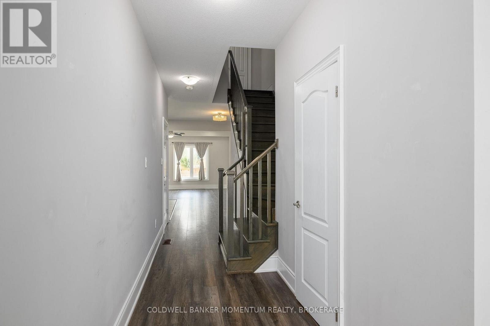 51 Sunset Way, Thorold (Rolling Meadows), Ontario, L2V0C7, Thorold (Rolling Meadows), Ontario — photo 4 of 5
