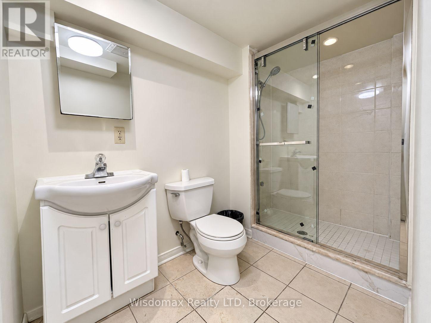 46 YOUNG CRESCENT - Image 34
