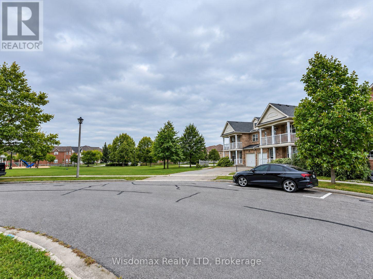 46 YOUNG CRESCENT - 42