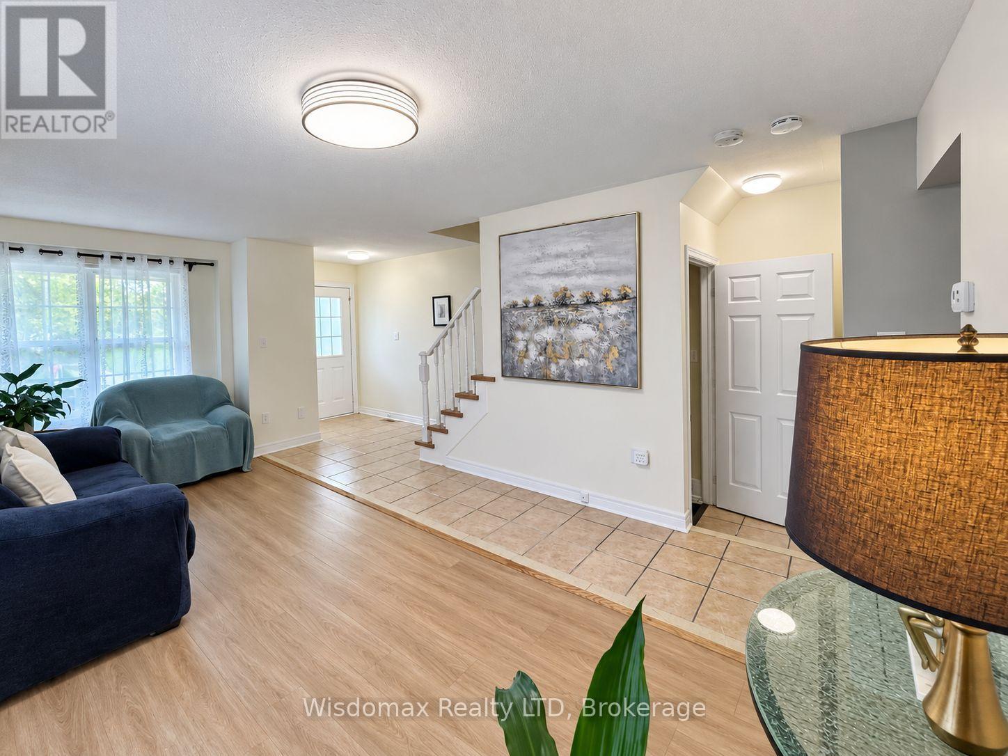 46 YOUNG CRESCENT - Image 6