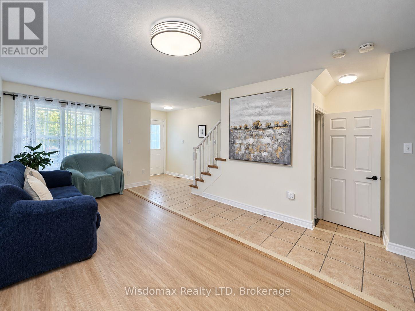 46 YOUNG CRESCENT - Image 7