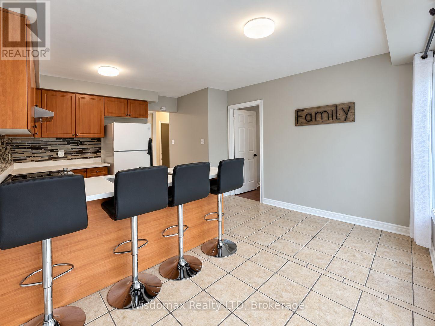 46 YOUNG CRESCENT - 9