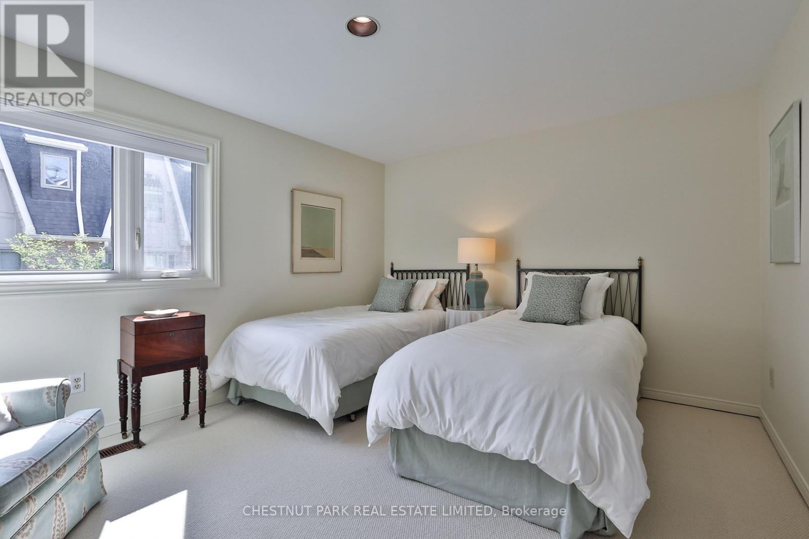 #TH 5 95 SUMMERHILL AVENUE - 24