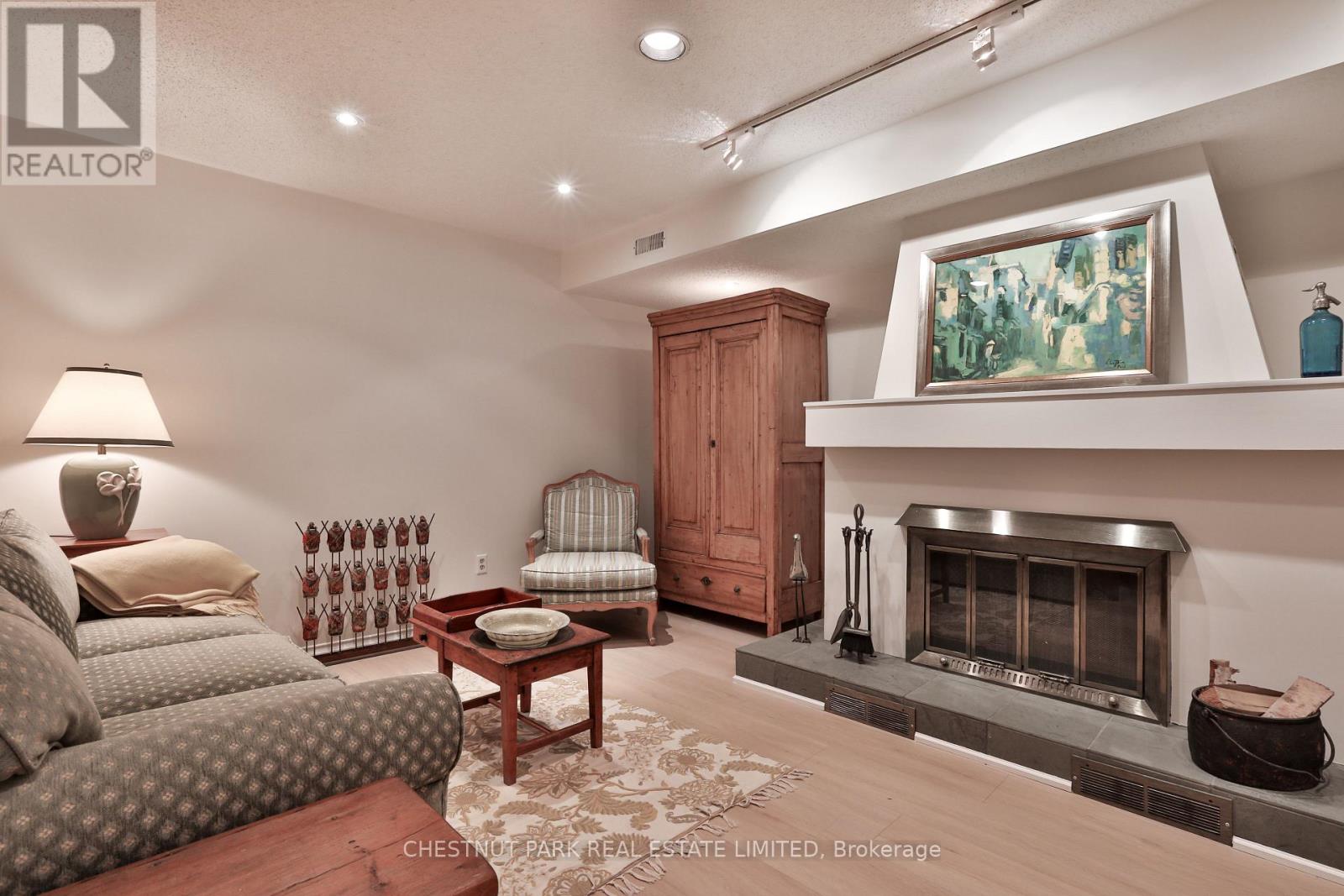 #TH 5 95 SUMMERHILL AVENUE - Image 28