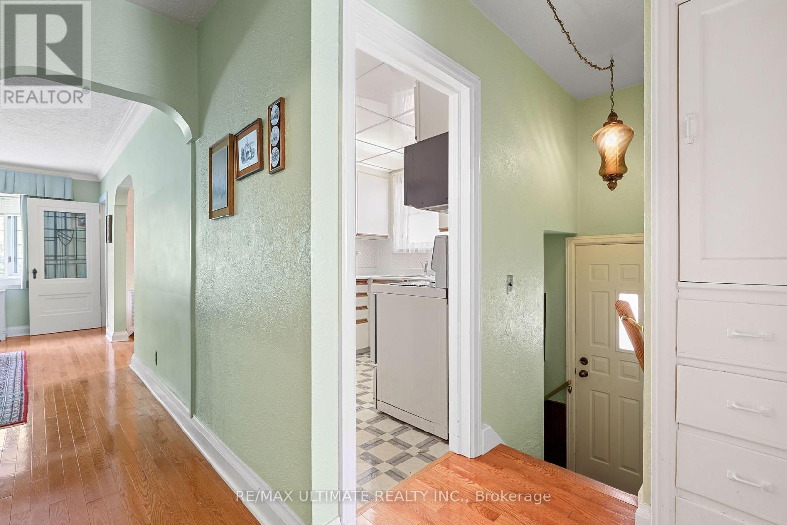 191 GLENVALE BOULEVARD - 14