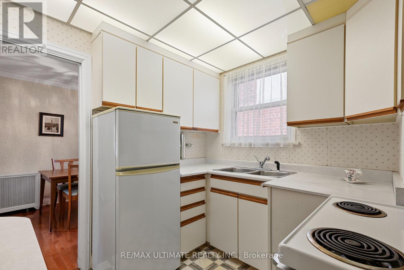 191 GLENVALE BOULEVARD - 8