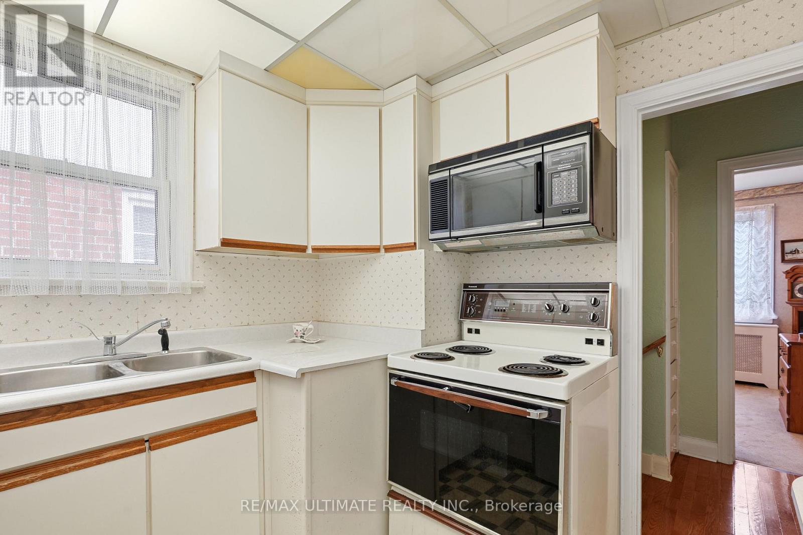 191 GLENVALE BOULEVARD - 9