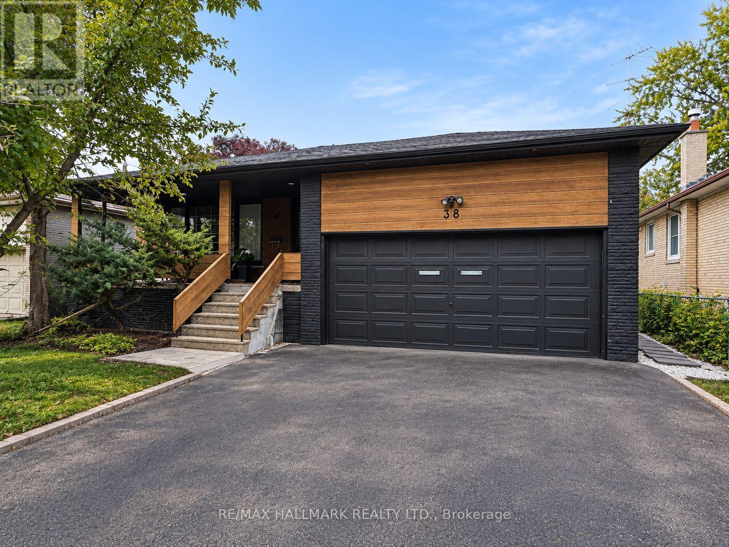 Photo of 38 Cavotti Crescent