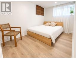 38 Cavotti Crescent, Toronto, ON M3H4V1 Photo 12