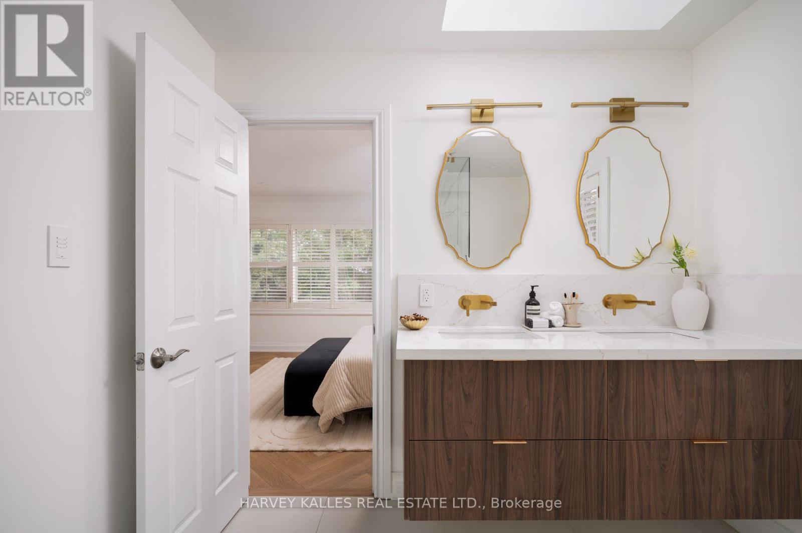 131 ROSEWELL AVENUE - 12
