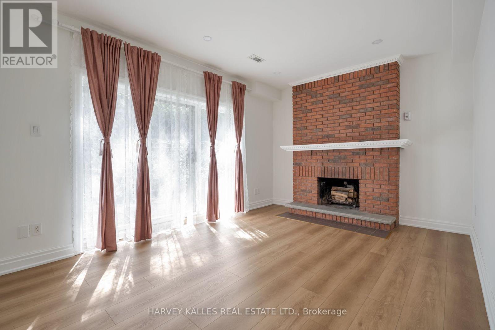 131 ROSEWELL AVENUE - 16