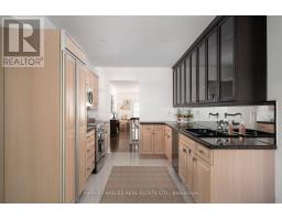 Eating area - 131 Rosewell Avenue, Toronto, ON M4R2H3 Photo 7