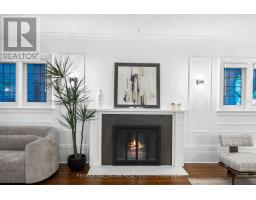 Family room - 16 Elderwood Drive, Toronto, ON M5P1W5 Photo 10