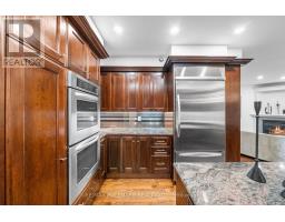 16 Elderwood Drive, Toronto, ON M5P1W5 Photo 13