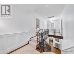 16 Elderwood Drive, Toronto, ON M5P1W5 Photo 18