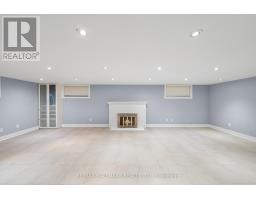 16 Elderwood Drive, Toronto, ON M5P1W5 Photo 36