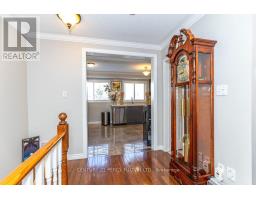28 Rumi Crescent, Toronto, ON M4A2X6 Photo 13