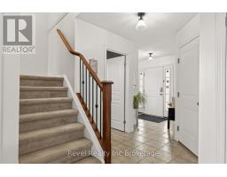 Kitchen - 762 Frontenac Crescent, Woodstock, ON N4V0B1 Photo 7