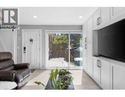 2 302 Highland Way, Port Moody, BC V3H3V7 Photo 6
