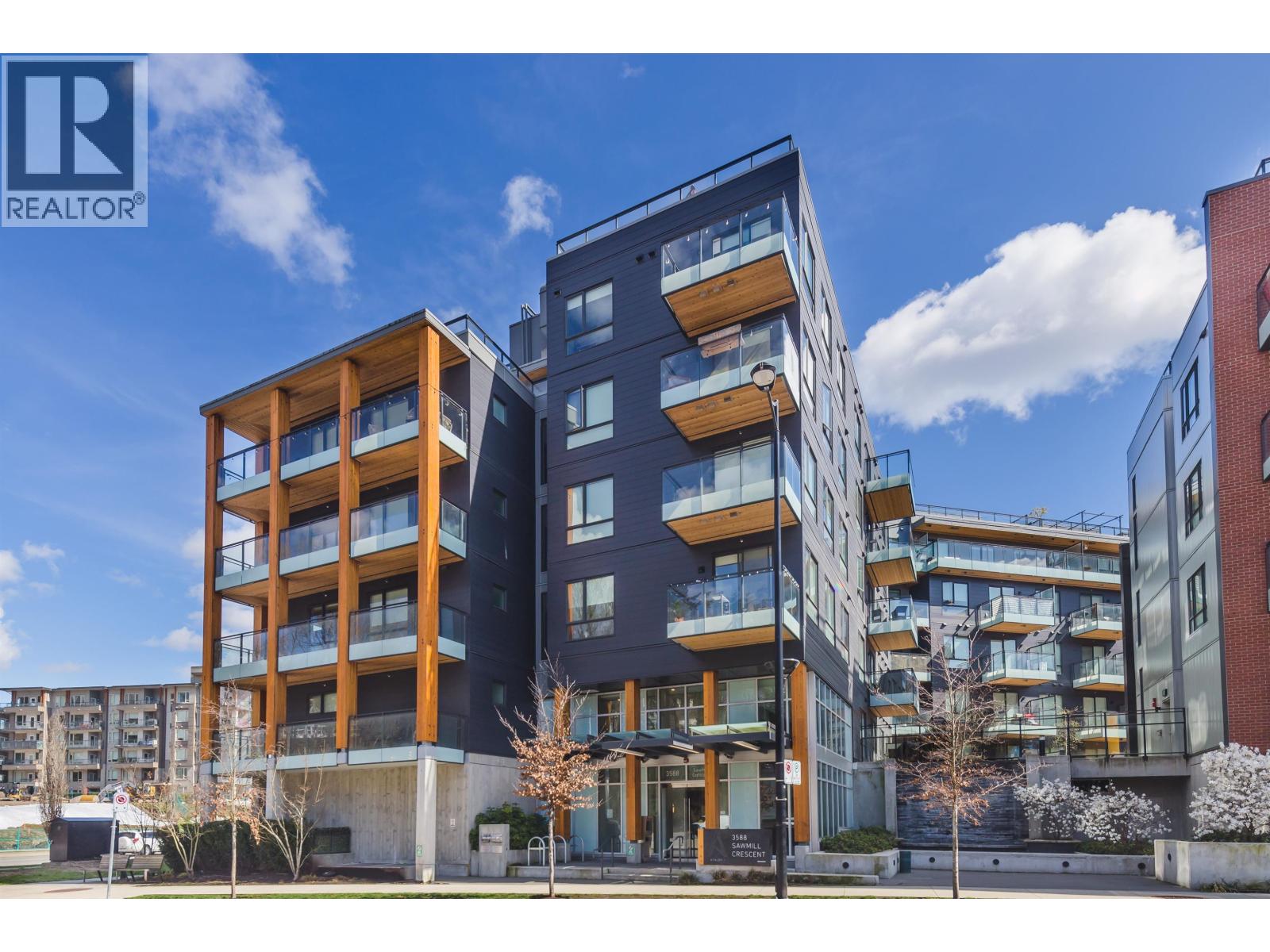 413 3588 SAWMILL CRESCENT