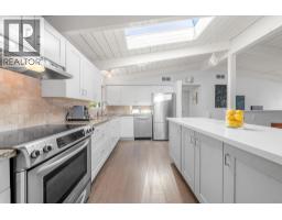 4505 Lions Avenue, North Vancouver, BC V7R3S7 Photo 9