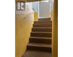 5 White's Avenue thumbnail 29