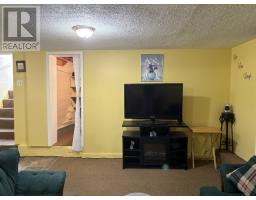 5 White's Avenue thumbnail 32
