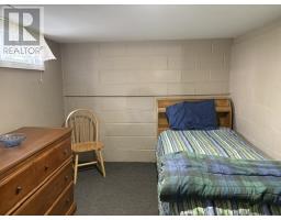 5 White's Avenue thumbnail 37