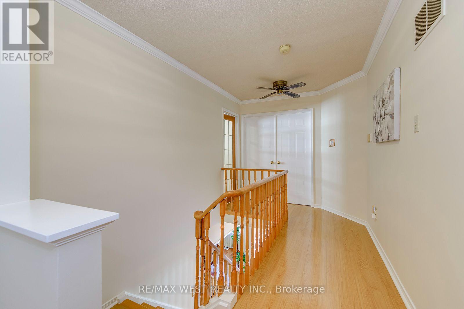 413 CAMDEN CIRCLE - 26