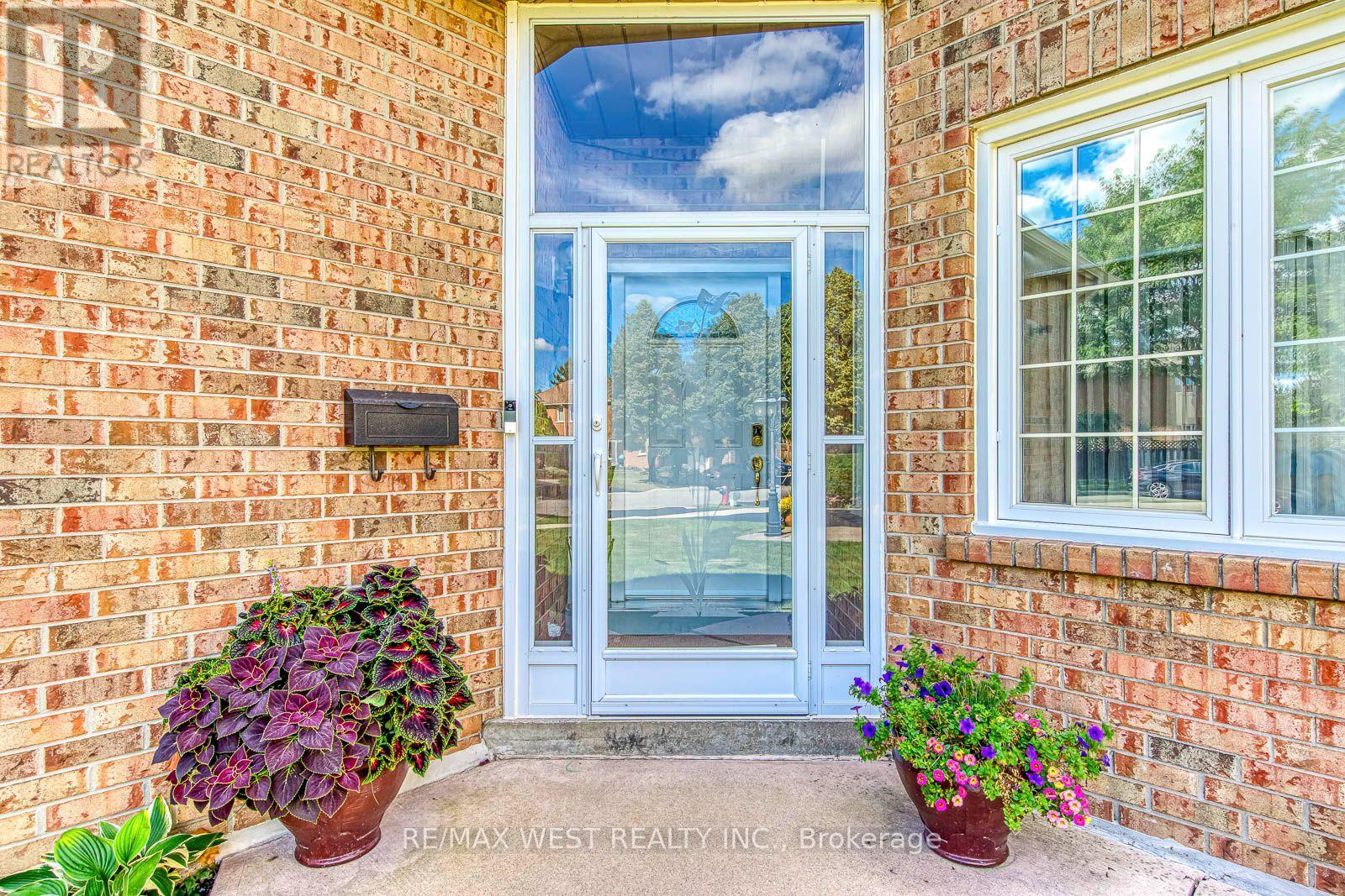 Photo of 413 CAMDEN CIRCLE