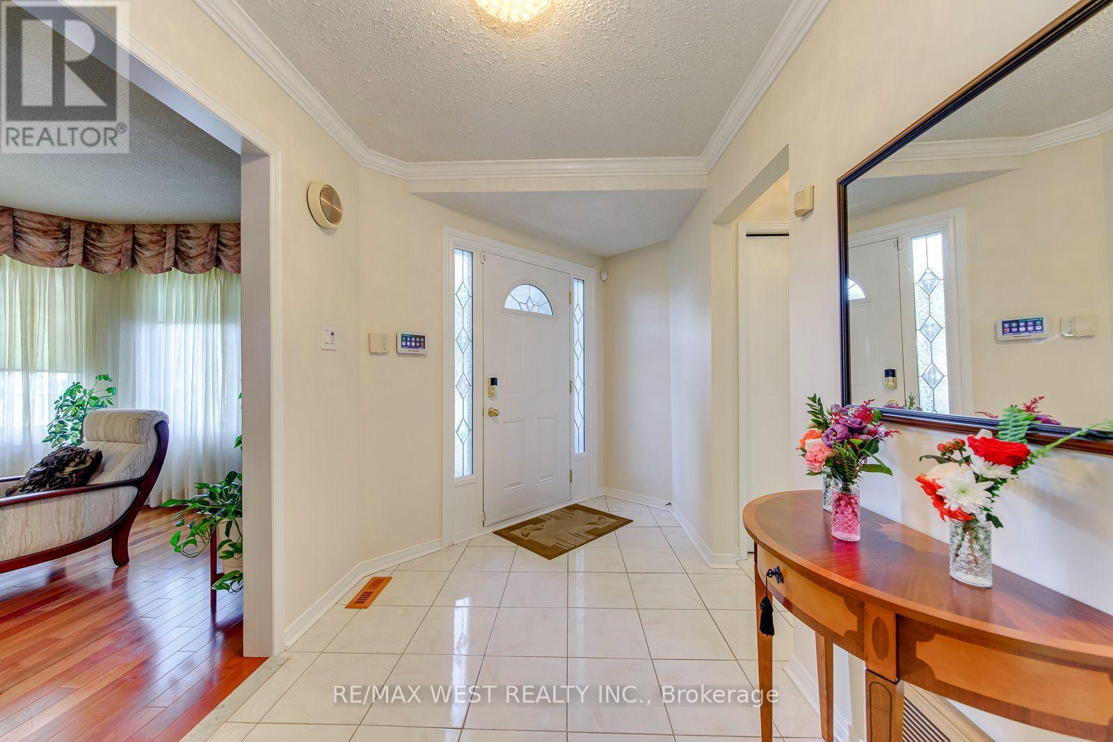 Photo of 413 CAMDEN CIRCLE