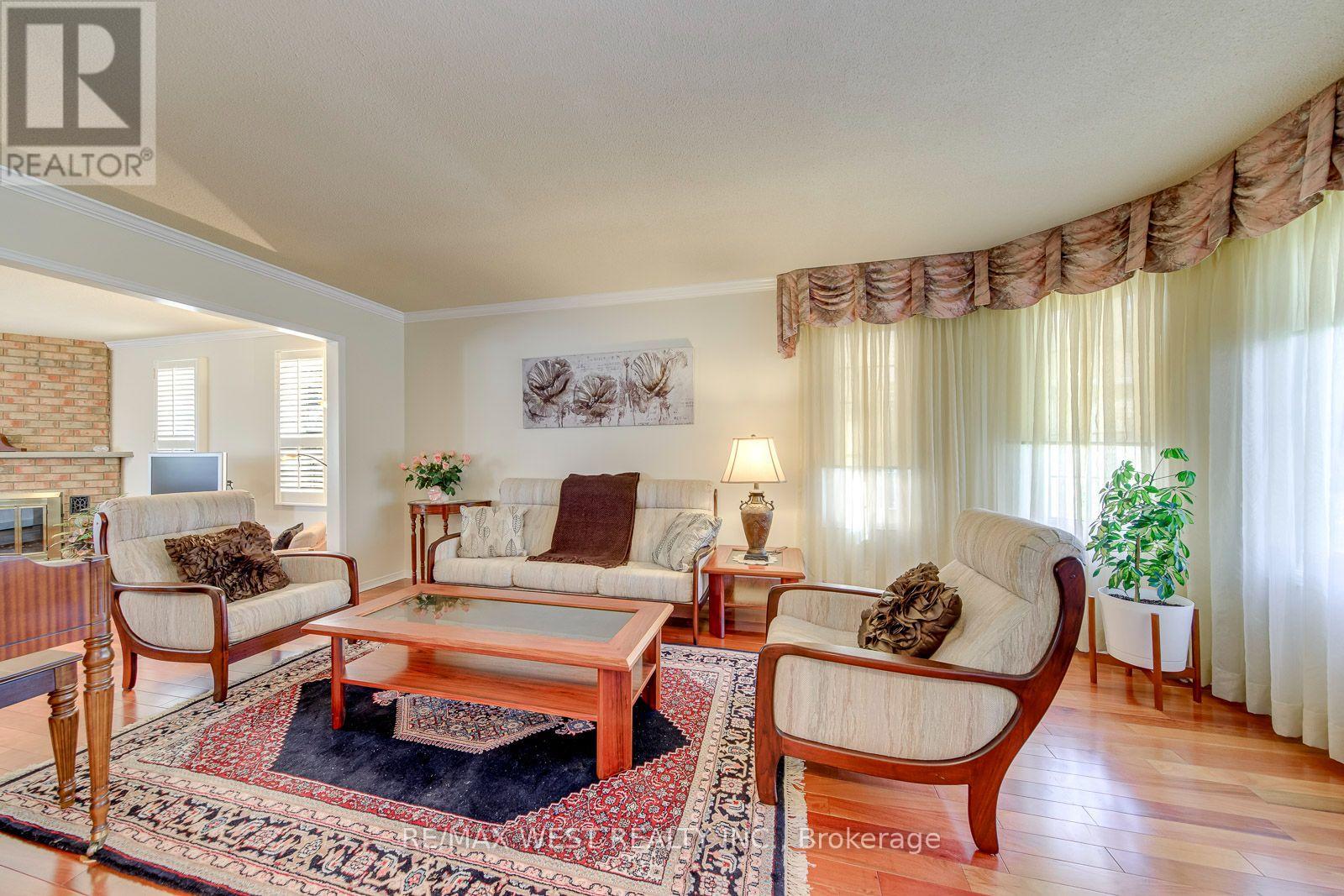 Photo of 413 CAMDEN CIRCLE