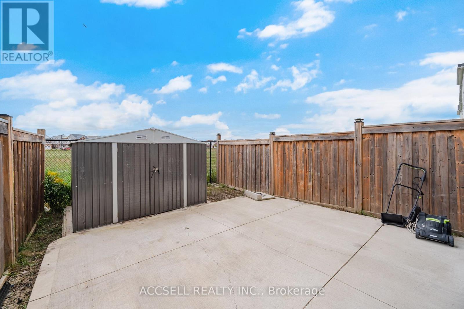 80 BANNISTER CRESCENT - Image 42