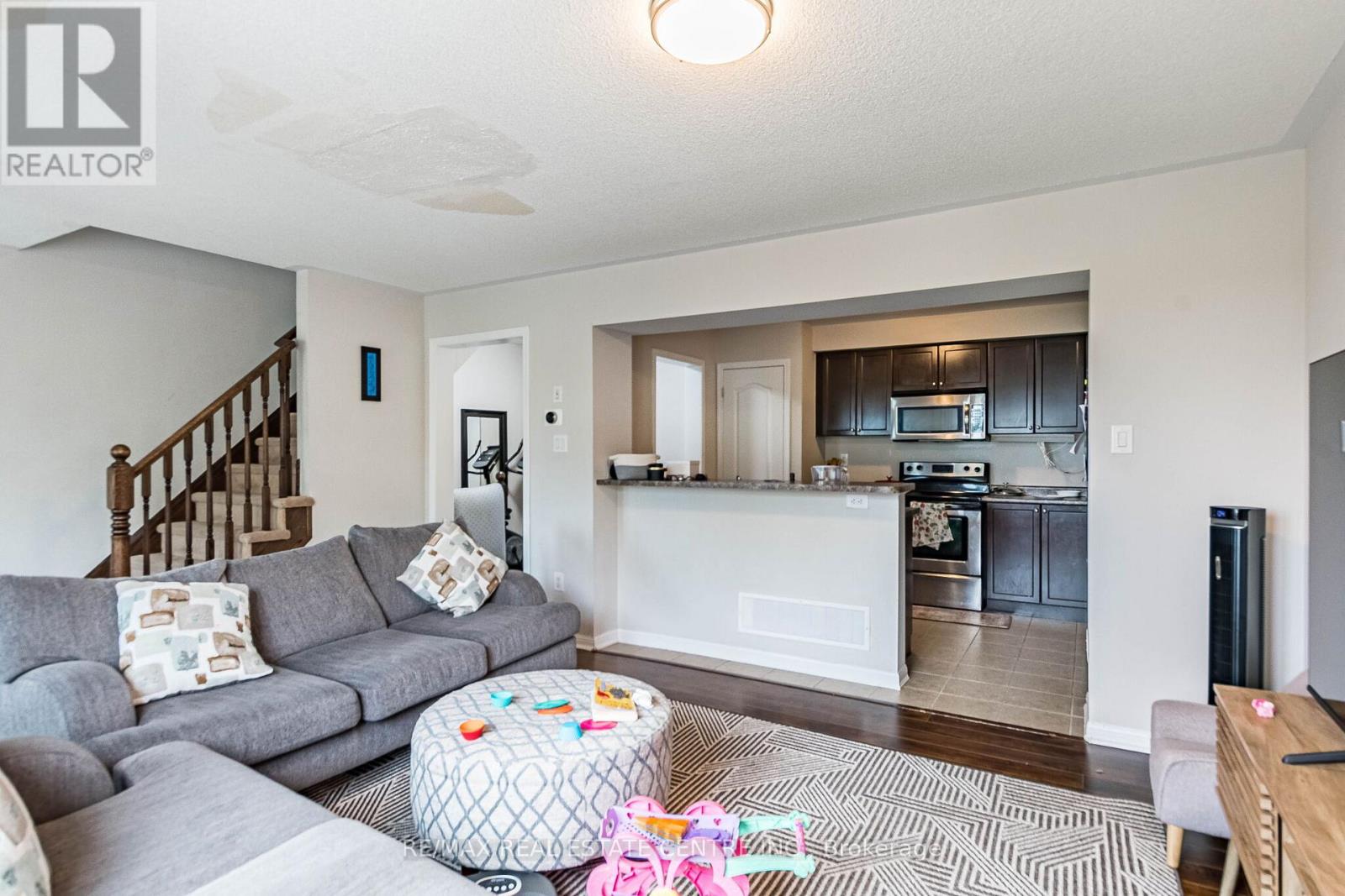 Photo of 769 CHALLINOR TERRACE