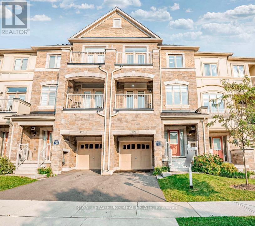 Photo of 490 Silver Maple Road