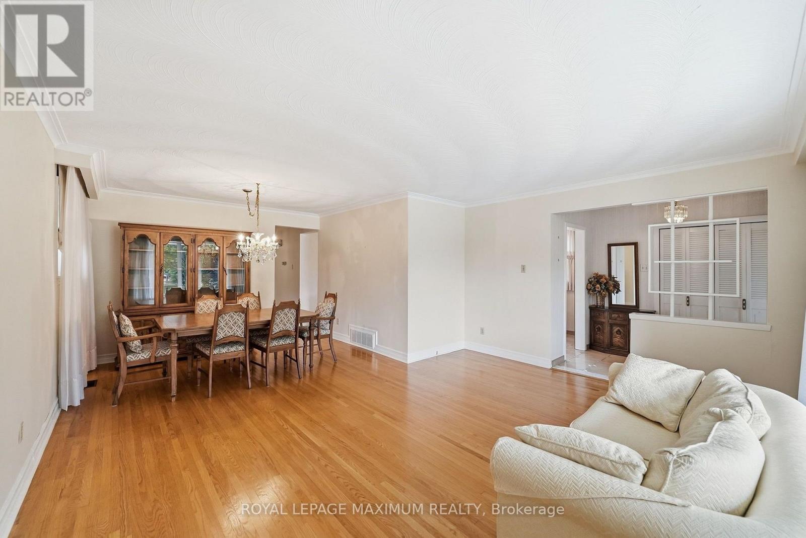 35 NORFIELD CRESCENT - 15