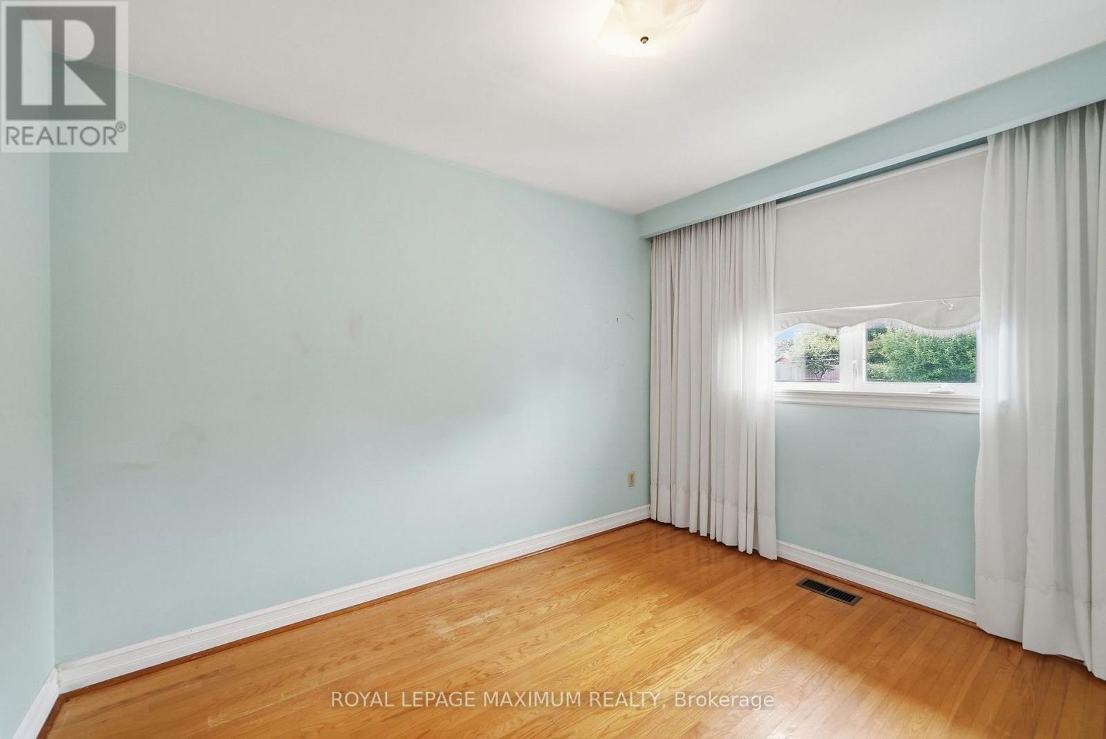 35 NORFIELD CRESCENT - Image 24
