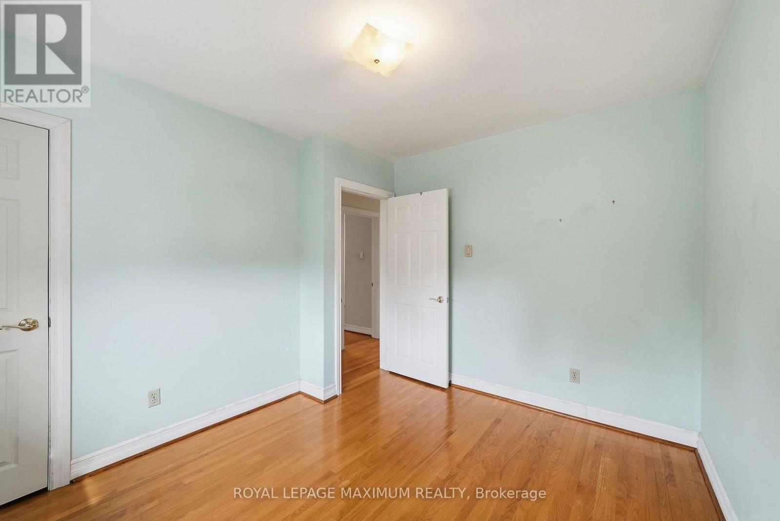 35 NORFIELD CRESCENT - 25