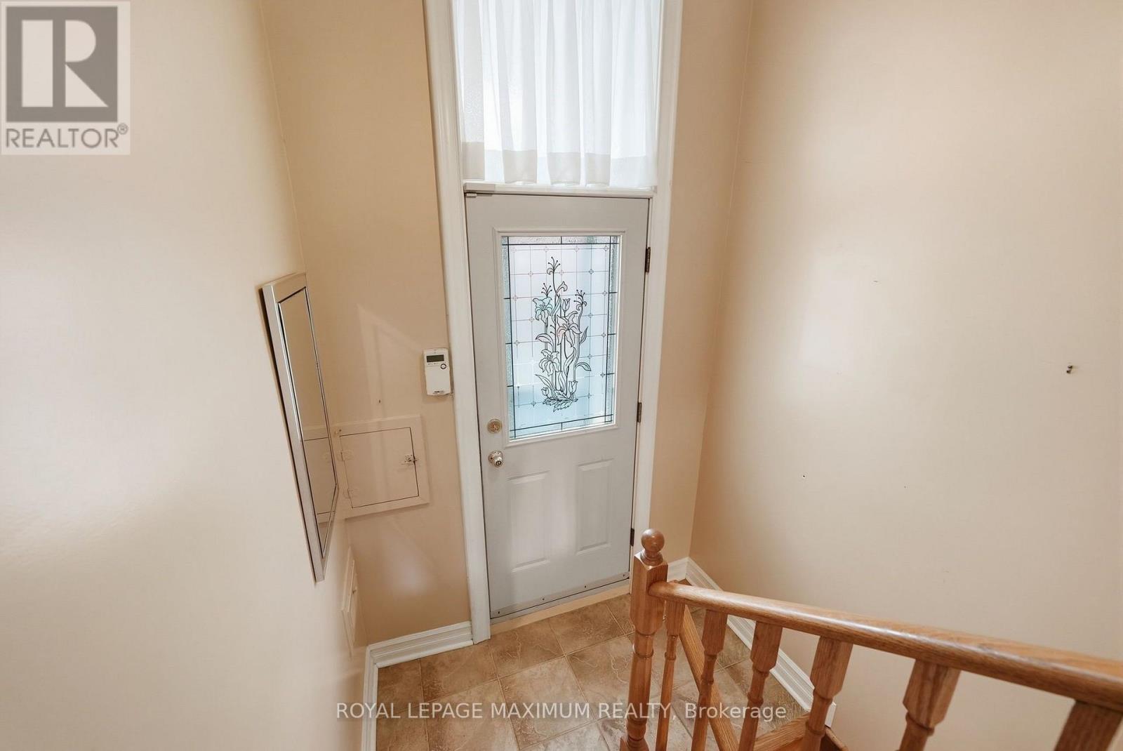 35 NORFIELD CRESCENT - 28