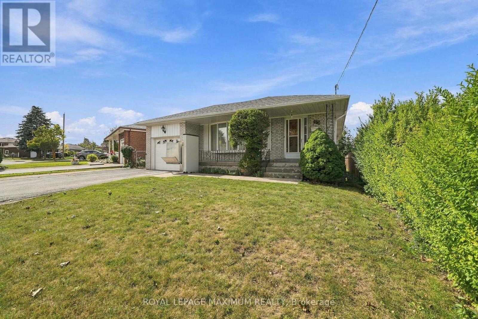 Photo of 35 NORFIELD CRESCENT