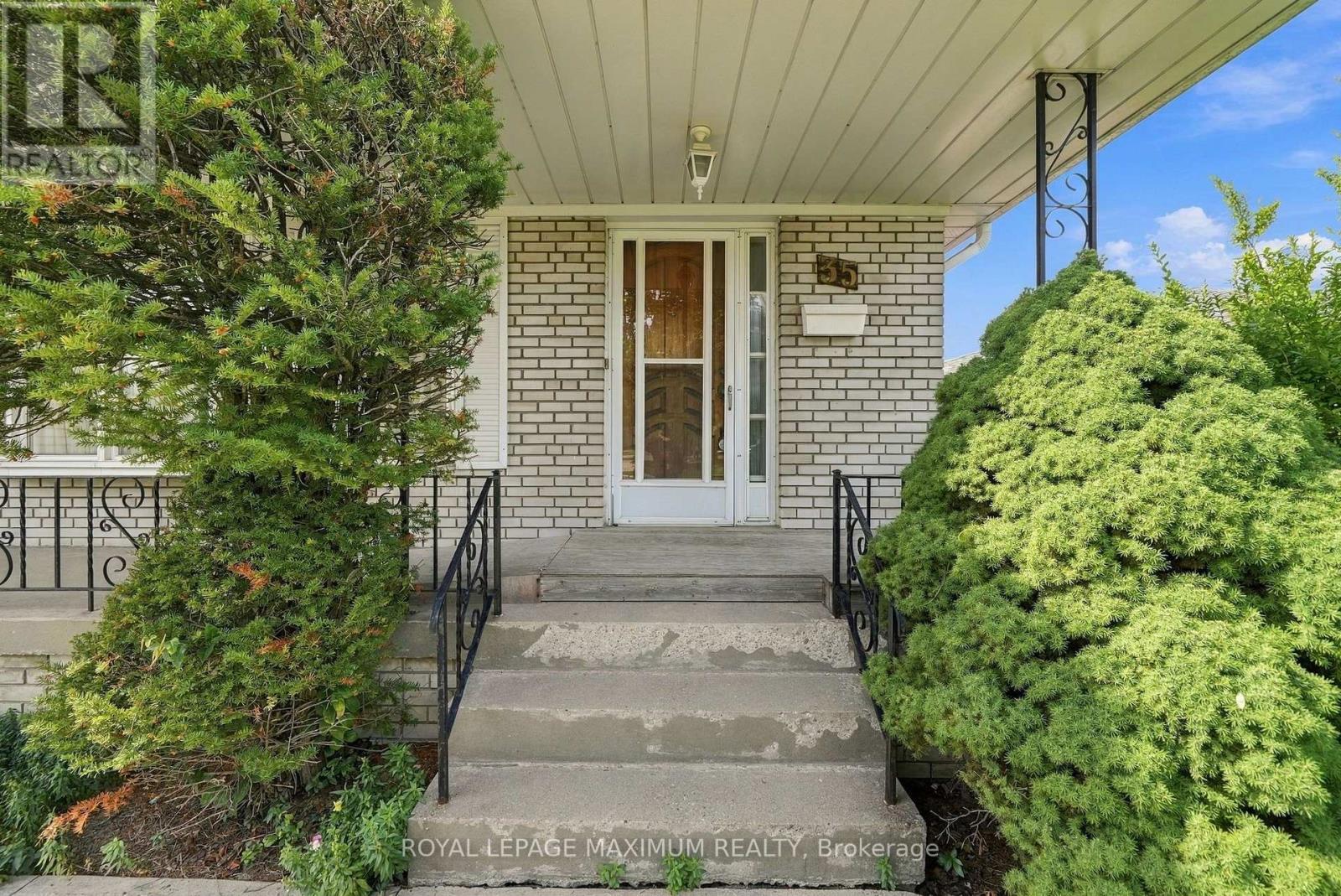 Photo of 35 NORFIELD CRESCENT