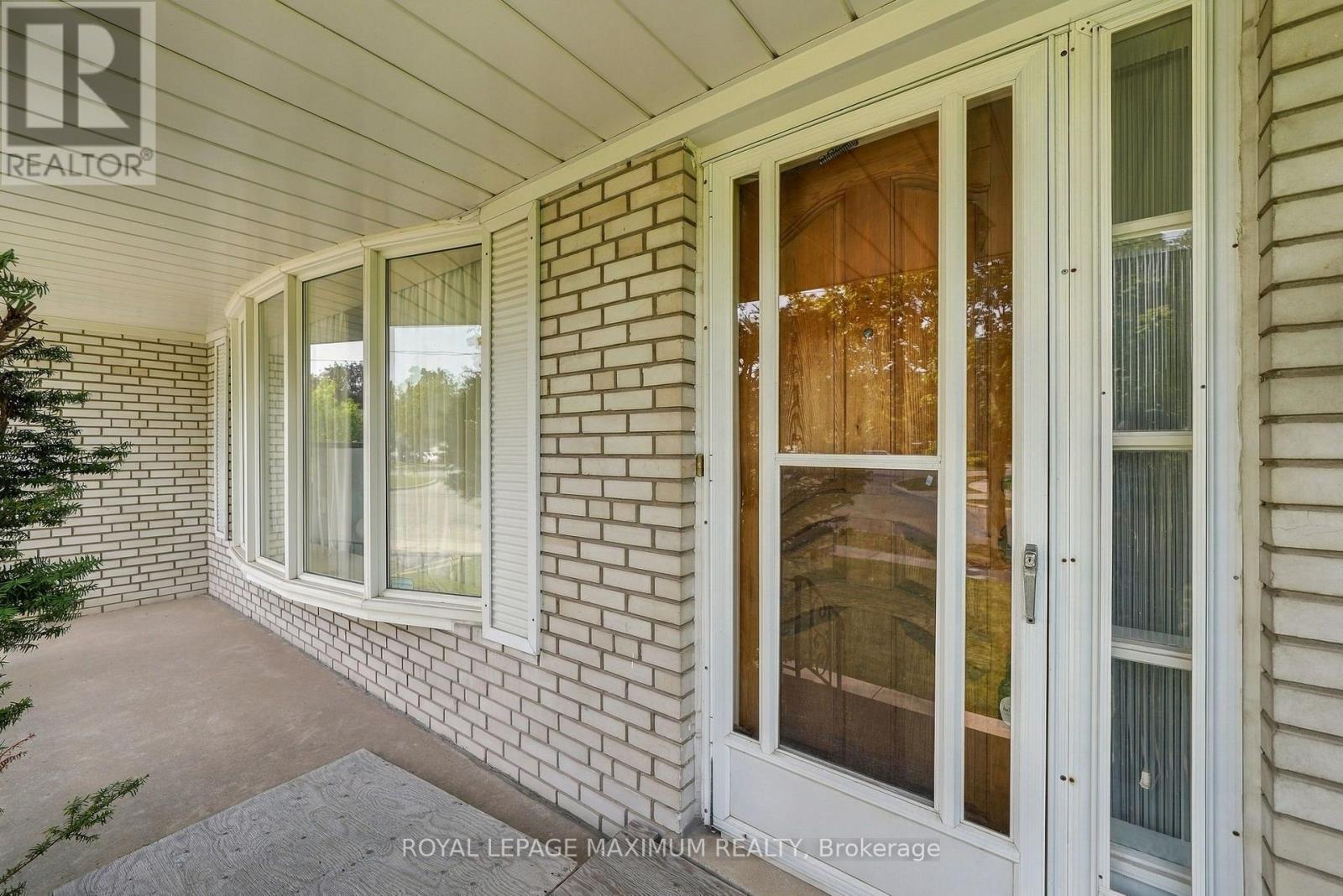 Photo of 35 NORFIELD CRESCENT