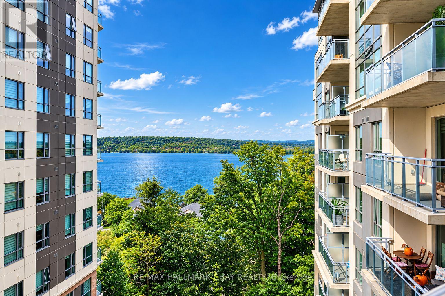 #819 58 LAKESIDE TERRACE - 2