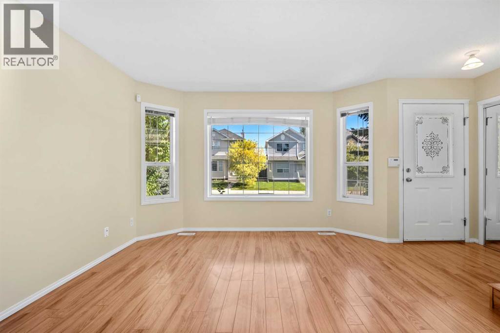 172 Citadel Bluff Close NW - photo 4