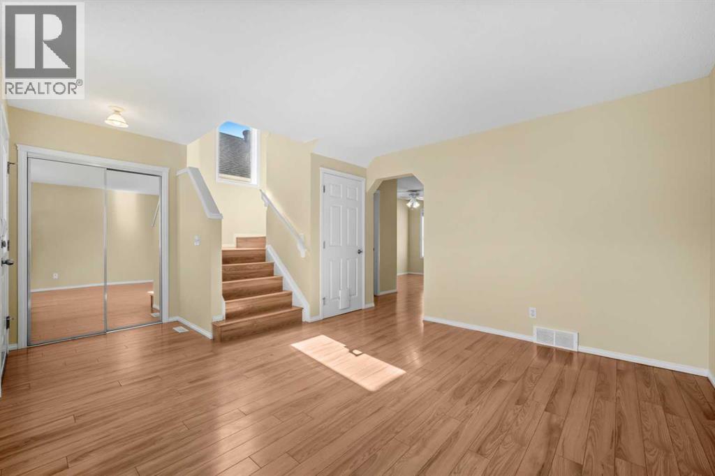 172 Citadel Bluff Close NW - photo 3