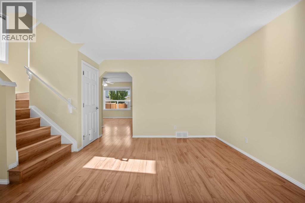 172 Citadel Bluff Close NW - photo 8