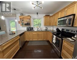 240 Winburn Avenue, Bridgewater, NS B4V9A4 Photo 10